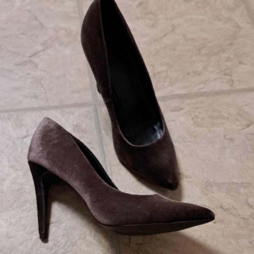 New Look Dark Brown Velvet Women's Heels - Picture 3 of 4